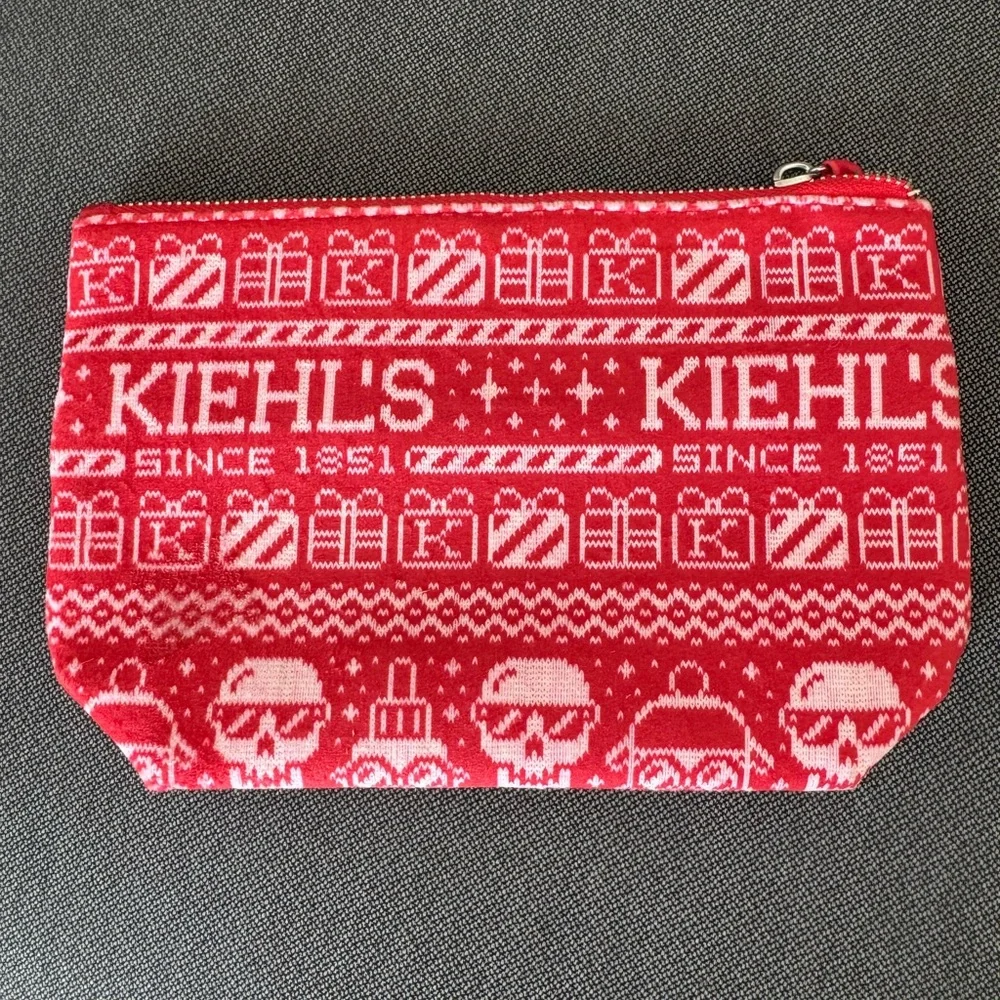 Kiehl’s NWOT Festive Red Pouch